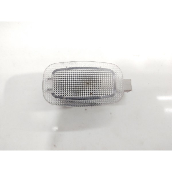 Luz Interna Cortesia Mercedes C250 2015 D89s