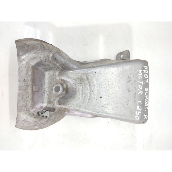 Protetor Coxim Motor Direito Mercedes C250 2015 A2052400345