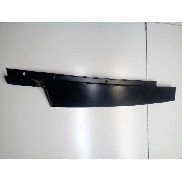 Moldura Coluna Porta Dianteira Esquerda Bmw 320i 2010