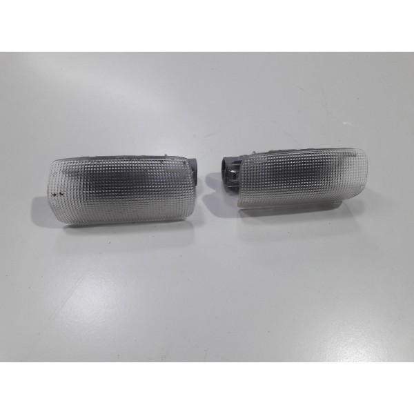 Luz Cortesia Dianteira Teto Toyota Hilux Tw4 2018 (valor Un)