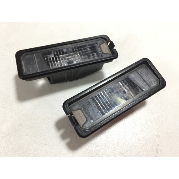 Luz De Placa Vw Golf Tsi 2015 (valor Un)