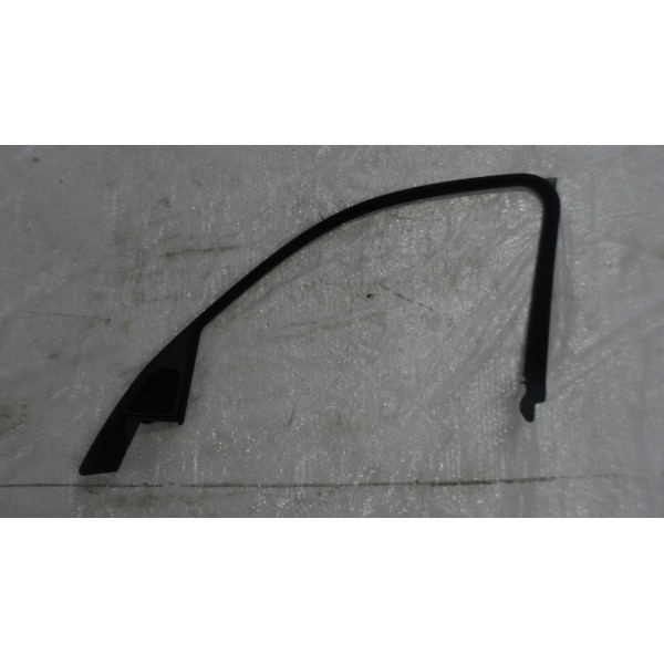 Moldura Arco Interno Porta Dianteira Direita Bmw X1 3.0 6cc